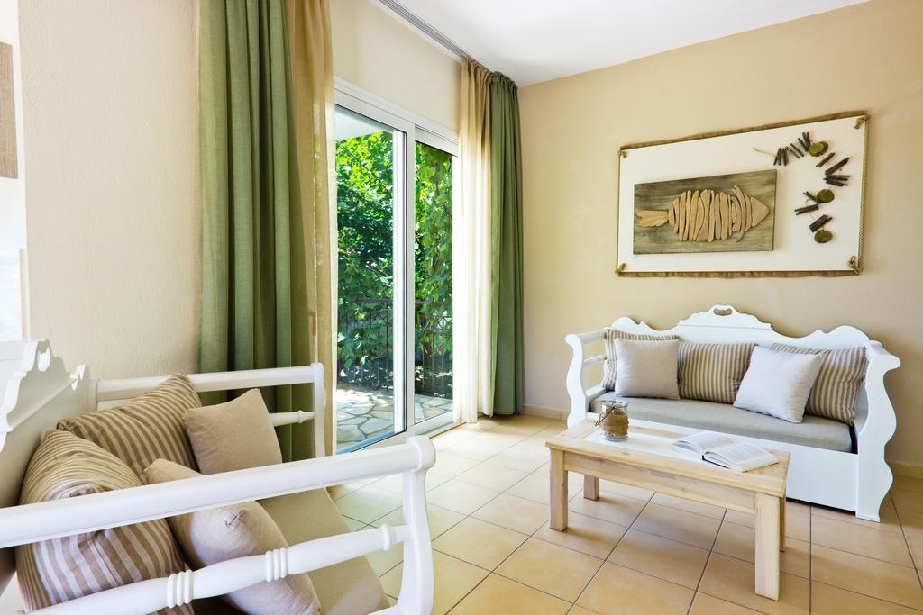 Thassian Villas Limenas  Bilik gambar