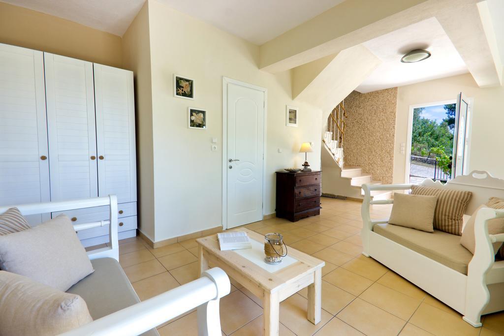 Thassian Villas Limenas  Bilik gambar