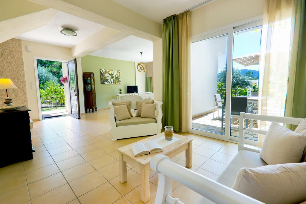 Thassian Villas Limenas  Bilik gambar
